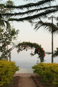 The Hundred House by Kisah Stays - Wayanad Colonial Estate Bungalow