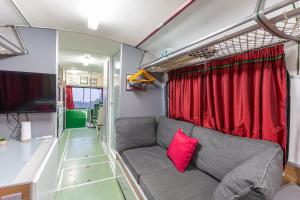 A one of a kind bus stay with gorgeous views