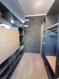 Ph al fondo hasta 5 personas en Punta Mogotes Patio y parrilla