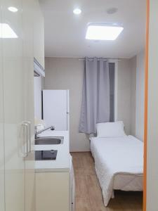 No 305 Economy Mini Residence Central Stay Seoul