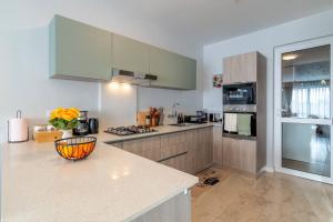 ishi Nairobi Modern Business Apartment