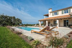 Villa Uva by Istrialux