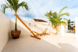 Afro-Tropical 2BR Villa Amoke with Pool, Rooftop and Fitness Corner in Canggu -Bali