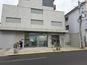 Vista, Conforto e Localização - 1006