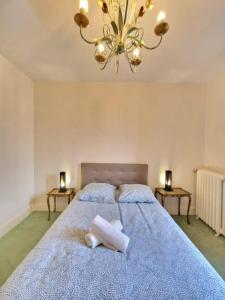 Charmant appartement avec terrasse en plein centre