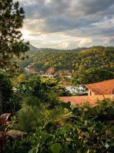 Seu Refúgio Tranquilo no centro de Miguel Pereira