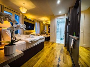 Eiffel-Tower, Suite Trocadéro - 4 people