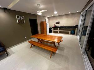 Casa NOVA com piscina privativa 500m da praia Pet Friendly