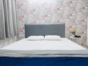 European Style studio Amanora park town Hadapsar Pune