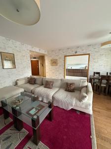 Family friendly flat steps from the Zoo