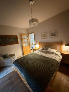 Family friendly flat steps from the Zoo