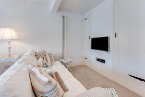 2 Bed in Dartmouth oc-bc40