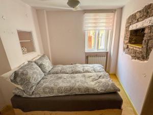 House With Terrace By The Sea