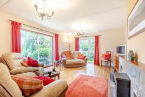 2 Bed in Dulverton oc-badger