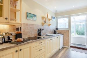 2 Bed in Dulverton oc-badger