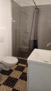 BoLA Ferienwohnung 2 Hamburg-Wandsbek 3 Betten, Küche, Bad