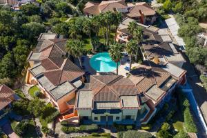 Calm escape in seaside resort img16