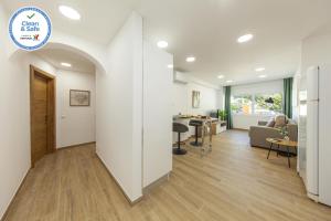 B82 - Albinos Flat in Lagos