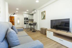 B82 - Albinos Flat in Lagos