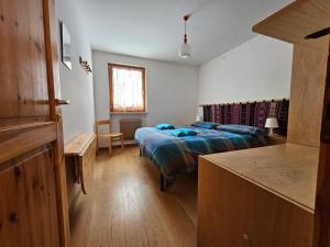 Splendid Chalet 300 meters from the Slopes