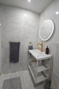 La Demeure du Soleil T2 cosy, Clim,Wifi, Castillet 15 min, parking facile