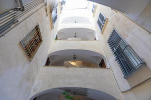 Glow Napoli Retreat - Top Collection