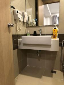 Solara Riverside Living at RiverGate District 4 Apartment