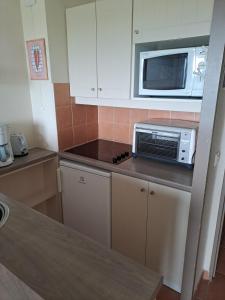 Arcangues T2 bis piscine, parking couvert