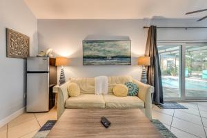 Relax and Explore! Tranquil Sarasota Unit Near Beach