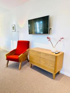 Walnuss Apartment- Wachmaschine- Parkplatz- Balkon