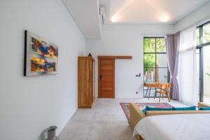 One bed room - 5 mnts to padang padang beach