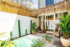 Aesthetic 1BR mezzanine Casa Vanille with private Pool near Uluwatu -Bali