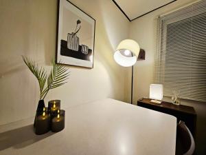 Cozy & Comfortable Stay near Sillim Station, Easy Access to Gangnam & Hongdae