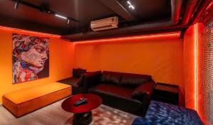 Villa Mystery Riverside 10 Bedrooms