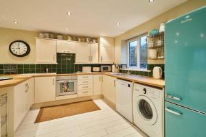 Host and Stay - 36 Hardy Meadows