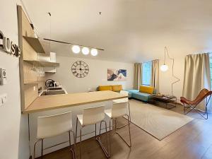 Grand Luxury Apartment - Turin Center - Families & Groups