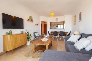 B73 - Luz Sun Holiday Apartment