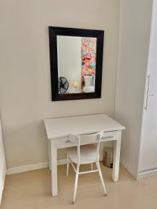 2 Bedroomed Beachfront Apartment