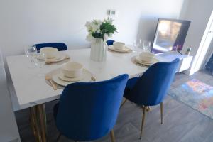 Luxurious Stylish 2-Bedroom Apt -Central Birmingham-Free Parking