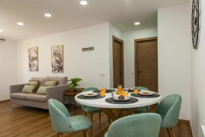 B55 - Santo Amaro Hill Apartment