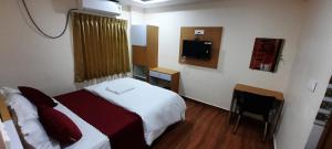 RI Krishna Residency