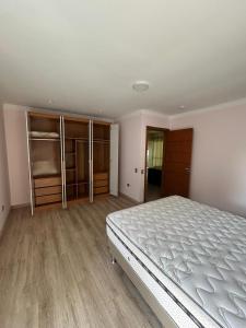 Casa Aconchegante na Serra da Cantareira em Condomínio Fechado