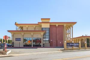 The Prime Suites, Vallejo - Napa Valley and Six Flags Discovery Kingdom