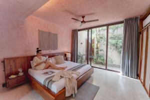 Modern 3BR Villa with 2 Pools & Rooftop Lounge