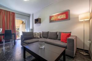 Petralona 2BDRM -Easy Access to City Center by ΜΡS