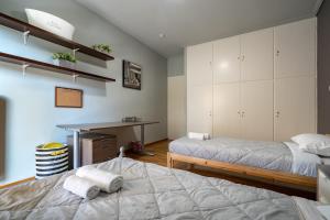 Petralona 2BDRM -Easy Access to City Center by ΜΡS