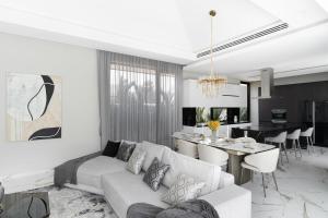 Tara villa in Laguna area