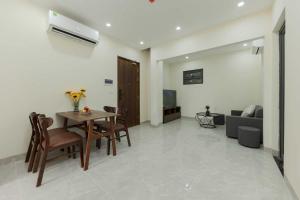 Collection O West Lake Apartment