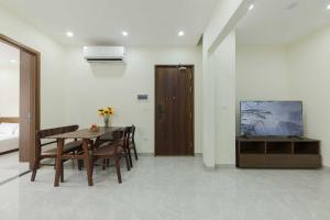 Townhouse Oak West Lake Apartment