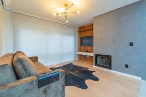 Apartamento Aconchegante com Lareira – GramadoRS